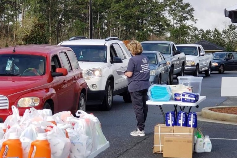 Drive through meals to go in Cartersville